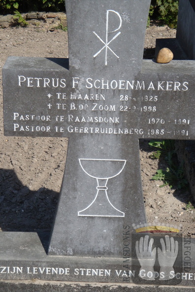 schoenmakers.p.f. 1925-1998 pastoor g.