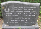 bont.de.harrie. 1920-1996 wit.de.annie. 1923-1994 g