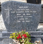 veer.de.w. 1926-1991 veer.de.i. grafsteen