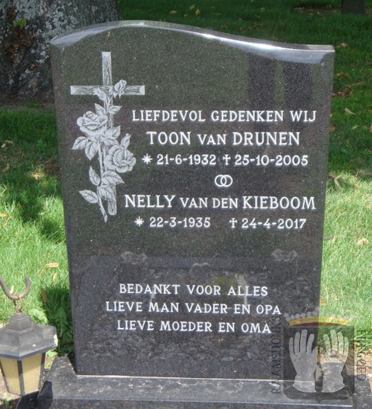 drunen.van.toon_1932-2002_kieboom.van.den.nelly_1935-2017_g..jpg